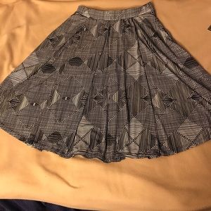 LuLaRoe Madison Black/White Geo Print Skirt Sz. S